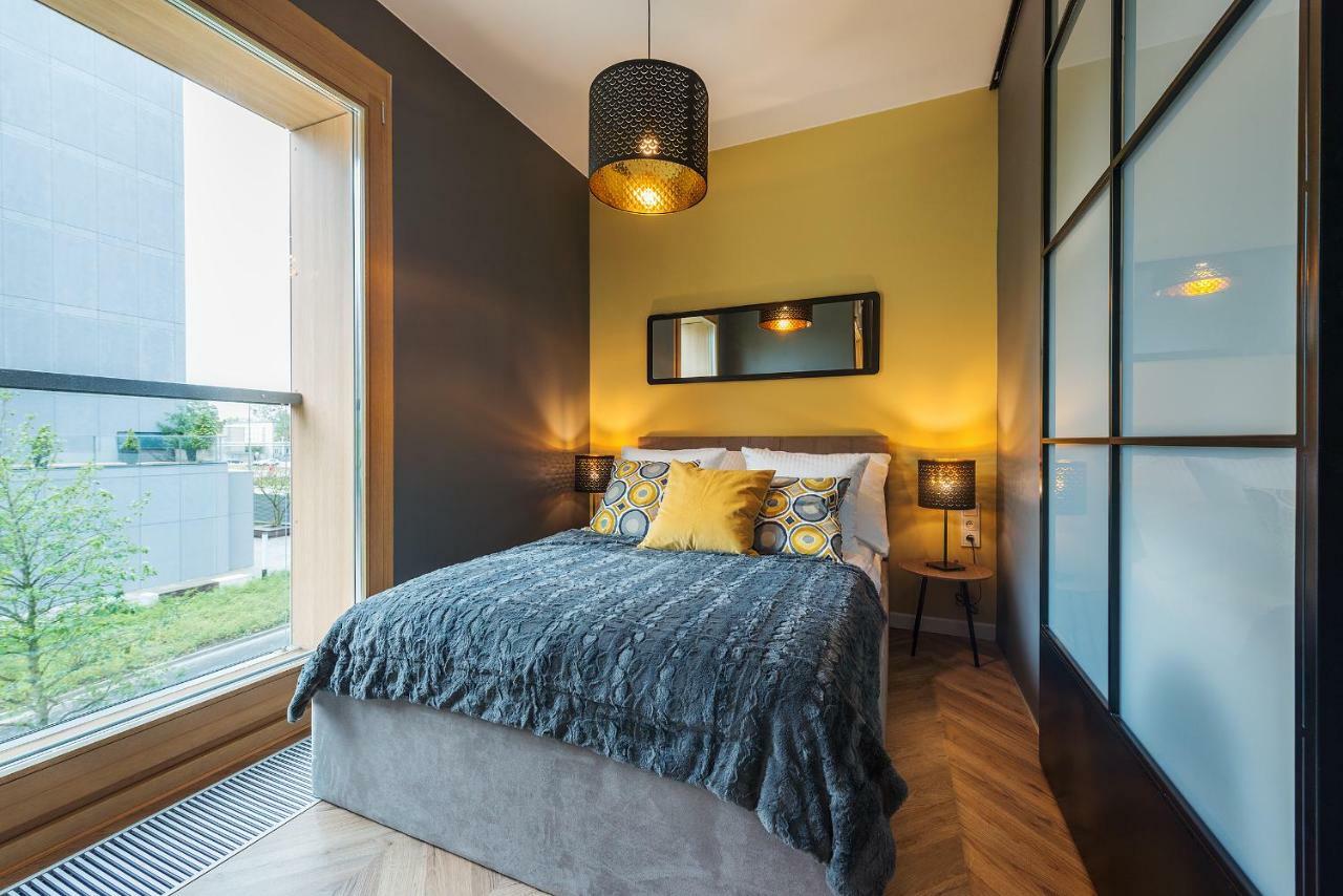 Noclegi4U Warsaw Wola Apartments ภายนอก รูปภาพ